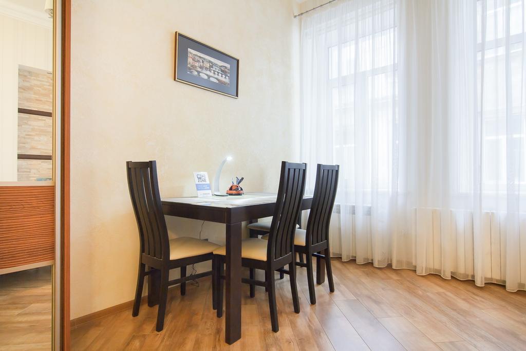 Apartamenty Na Sofievskoy Odessa Exterior foto