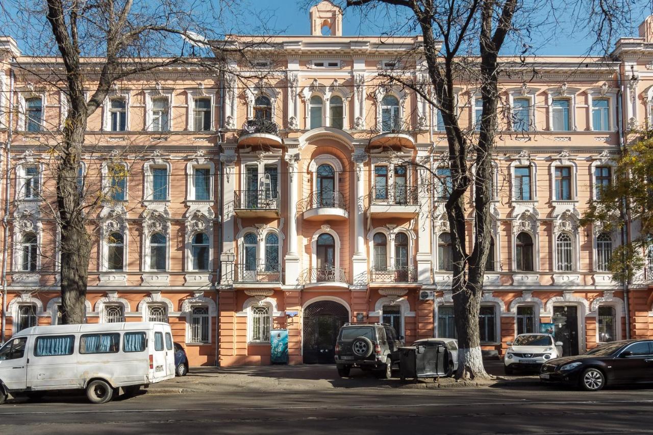 Apartamenty Na Sofievskoy Odessa Exterior foto