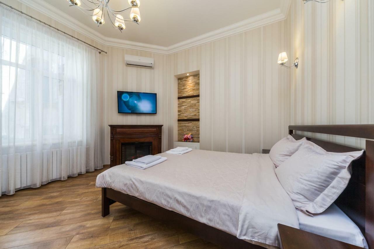 Apartamenty Na Sofievskoy Odessa Exterior foto