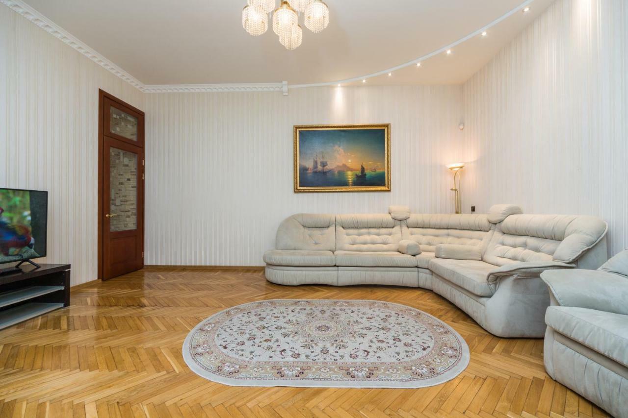 Apartamenty Na Sofievskoy Odessa Exterior foto