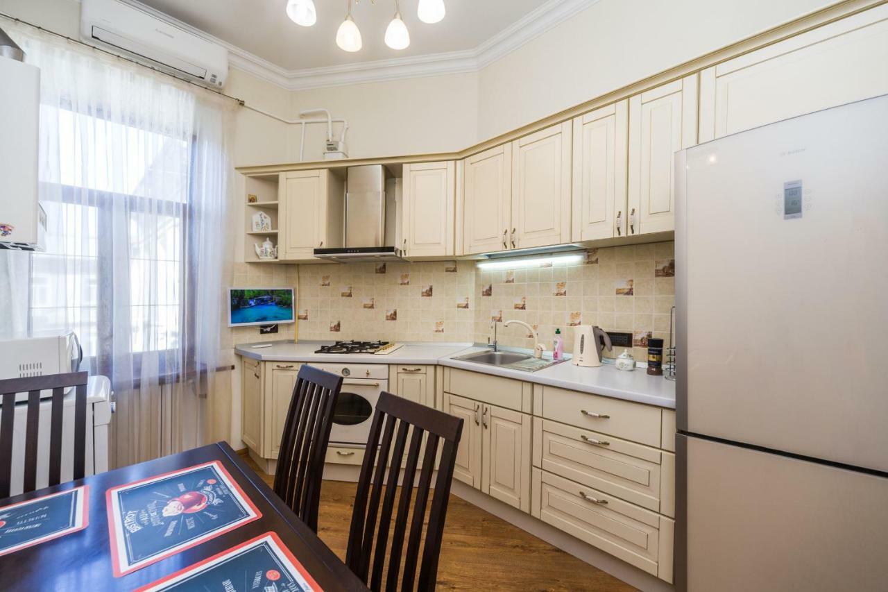 Apartamenty Na Sofievskoy Odessa Exterior foto